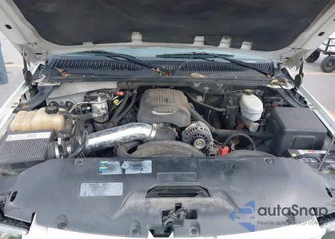 2003 Chevrolet Tahoe Z71 z USA, uszkodzony, nr VIN 1GNEK13T23R207900